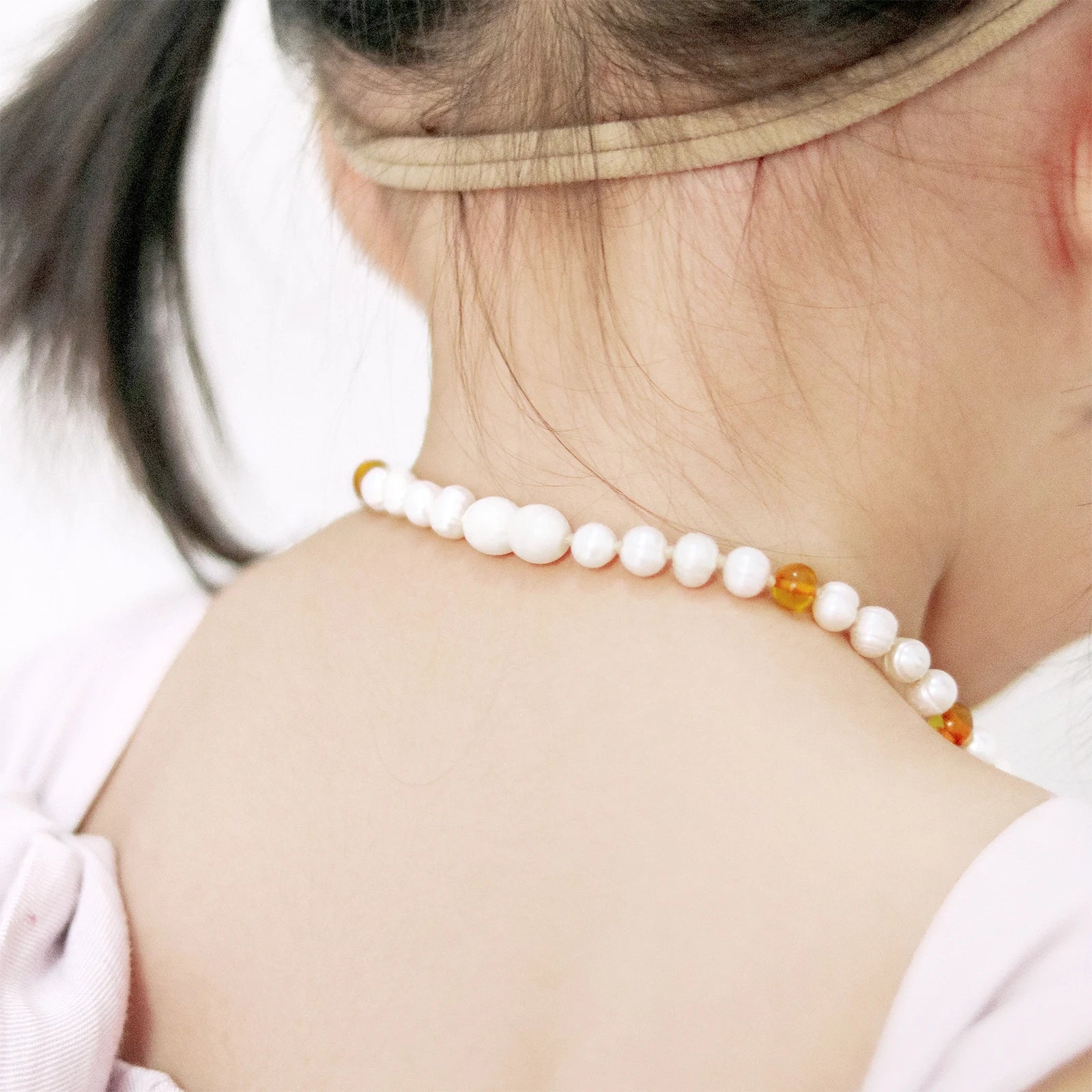White Freshwater Pearl Kids Necklace with Baltic Amber 6mm - P2