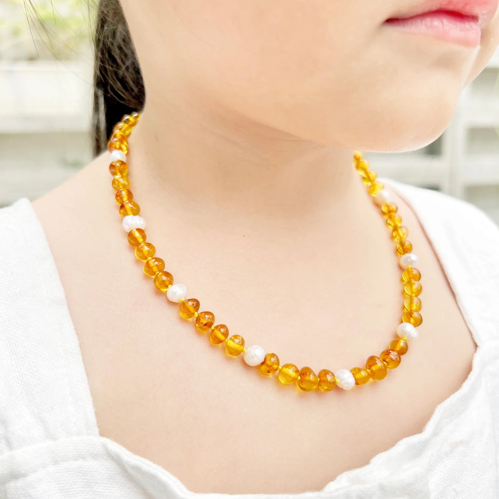 Natural Baltic Amber Junior Necklace with Freshwater Pearl. Baroque 6mm - P1