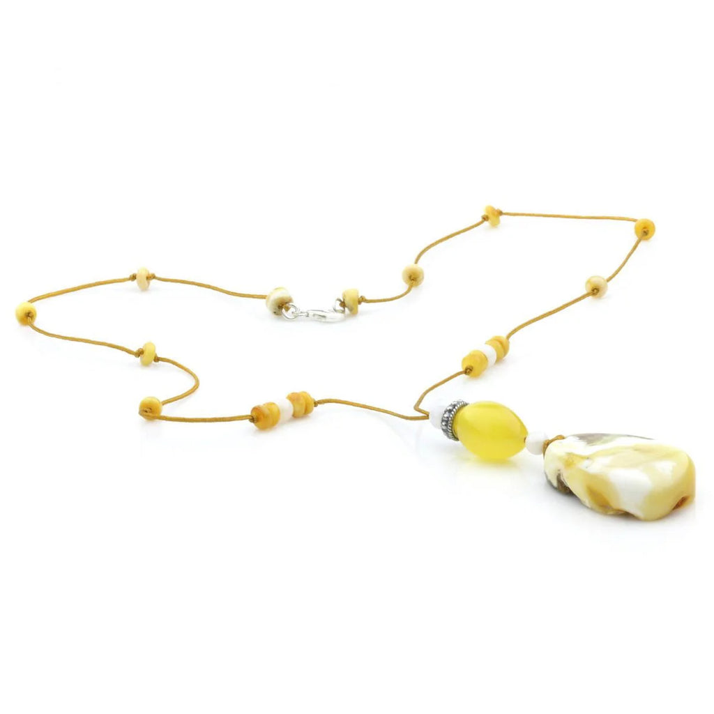 Genuine Baltic Amber Shell & 925 Sterling Silver Necklace With Pendant. NWP29