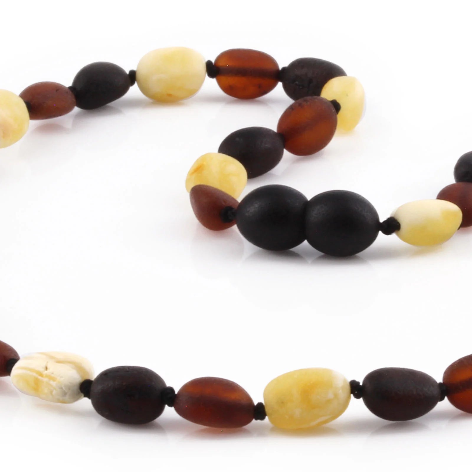 NATURAL BALTIC AMBER JUNIOR NECKLACE. XJN3