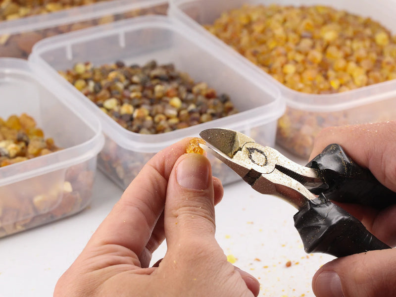 shaping amber beads